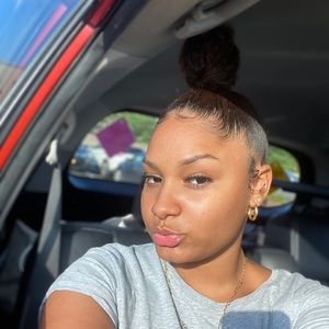 Meet your Posher, Kassidy